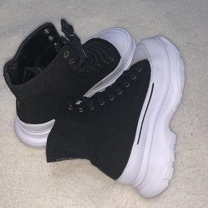 Women's Tread Slick Boot in Black